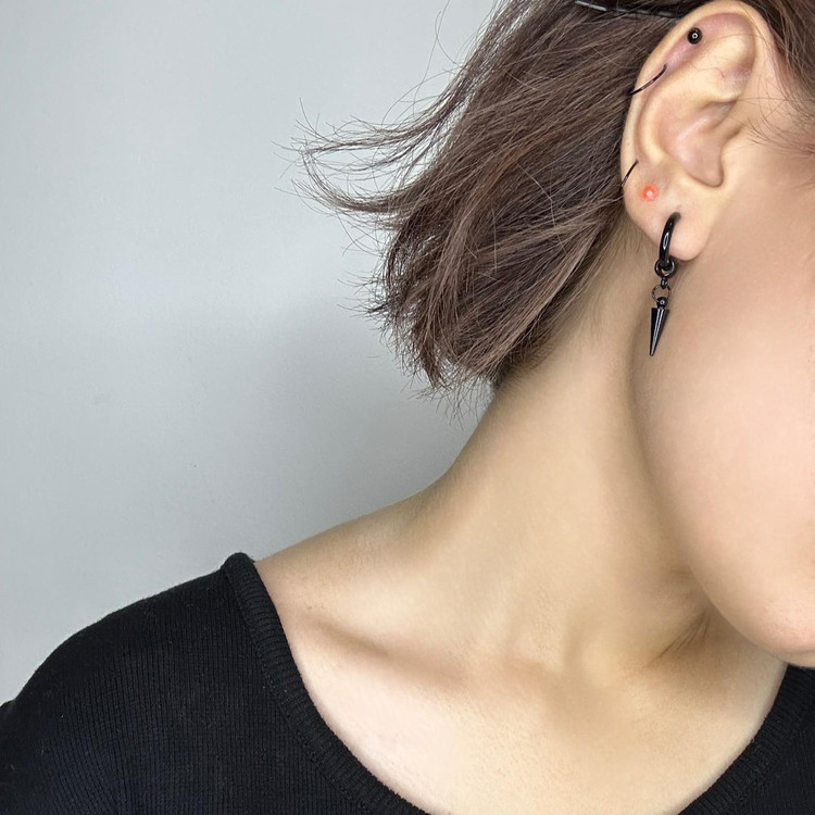 گوشواره آویز نیزه مشکی