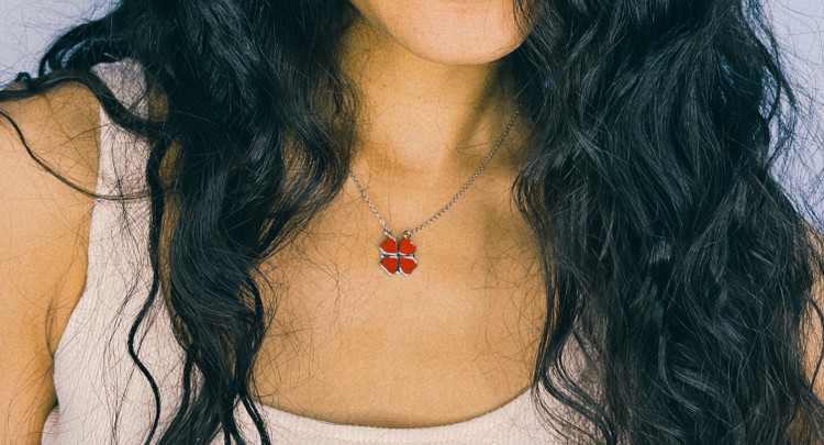 گردنبند استیل مگنتی طرح قلب و گل زنانه دو حالته