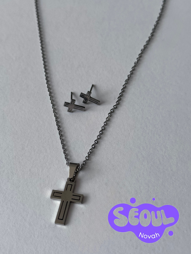 نیم ست دخترانه و زنانه استیل ظریف طرح صلیب رنگ ثابت